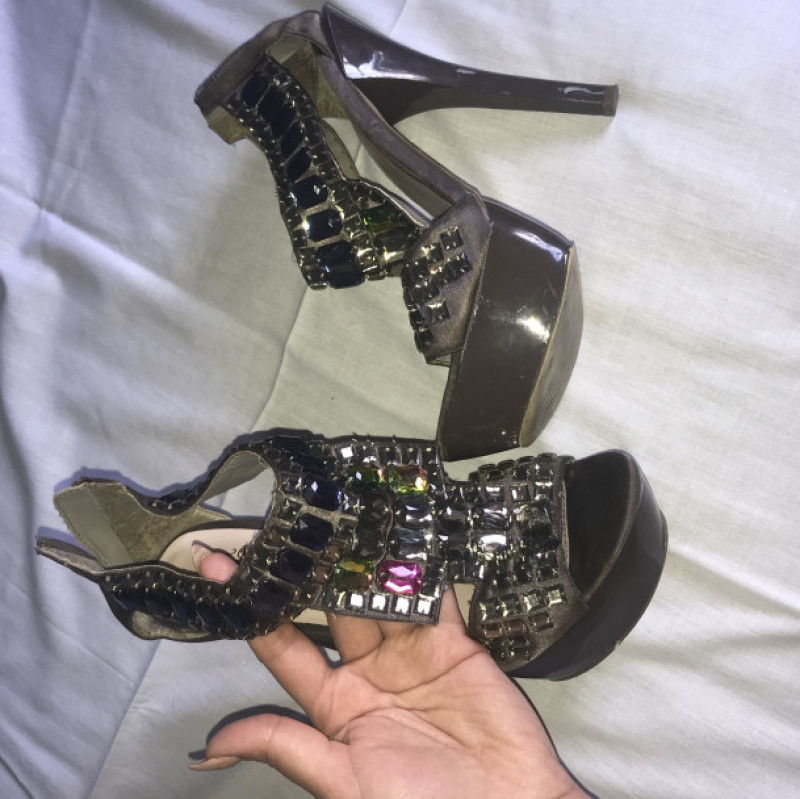 Sexy crystals sandals worn on Banbros